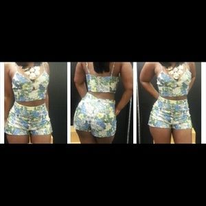 2 piece floral